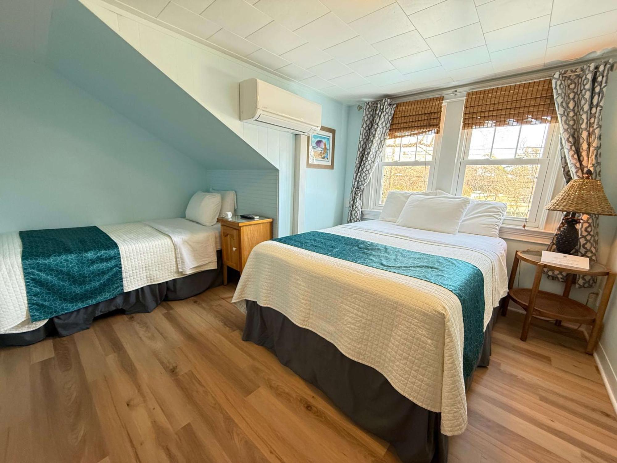 Island Guesthouse And Motel Obx Мантео Экстерьер фото